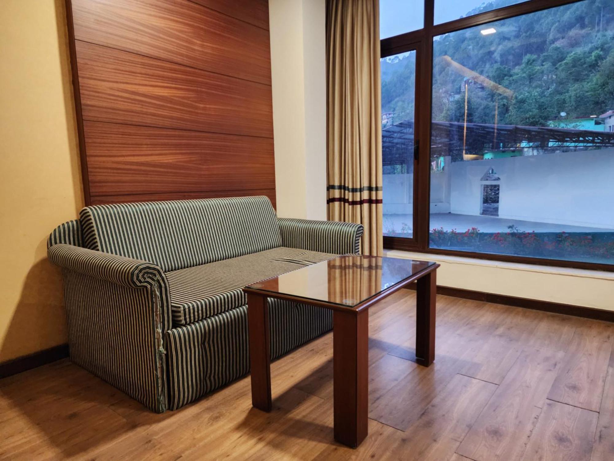 Hotel Royal Ark - Kasauli Esterno foto