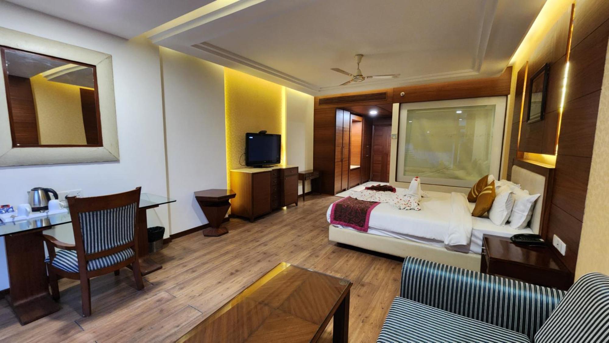 Hotel Royal Ark - Kasauli Esterno foto