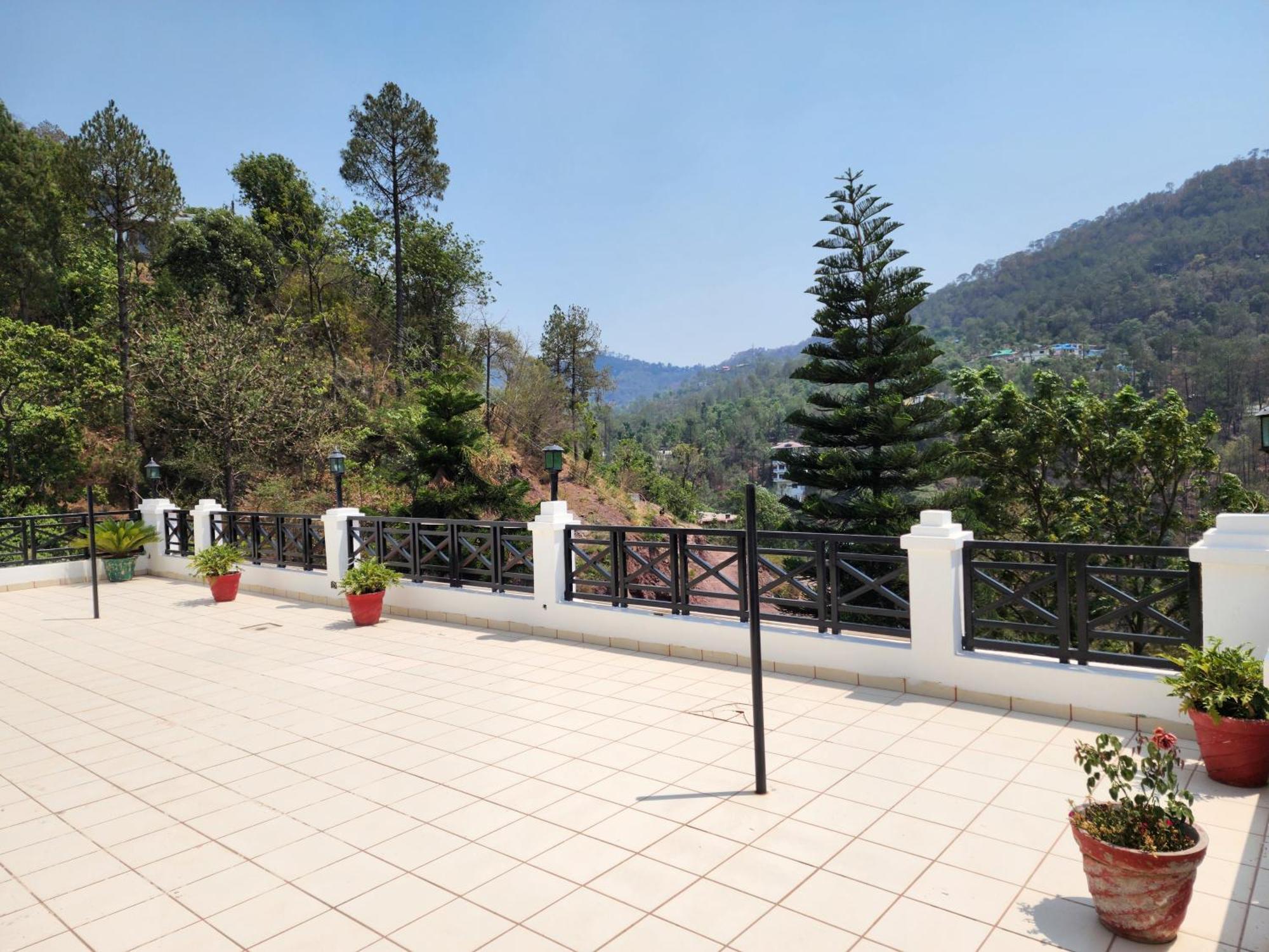 Hotel Royal Ark - Kasauli Esterno foto