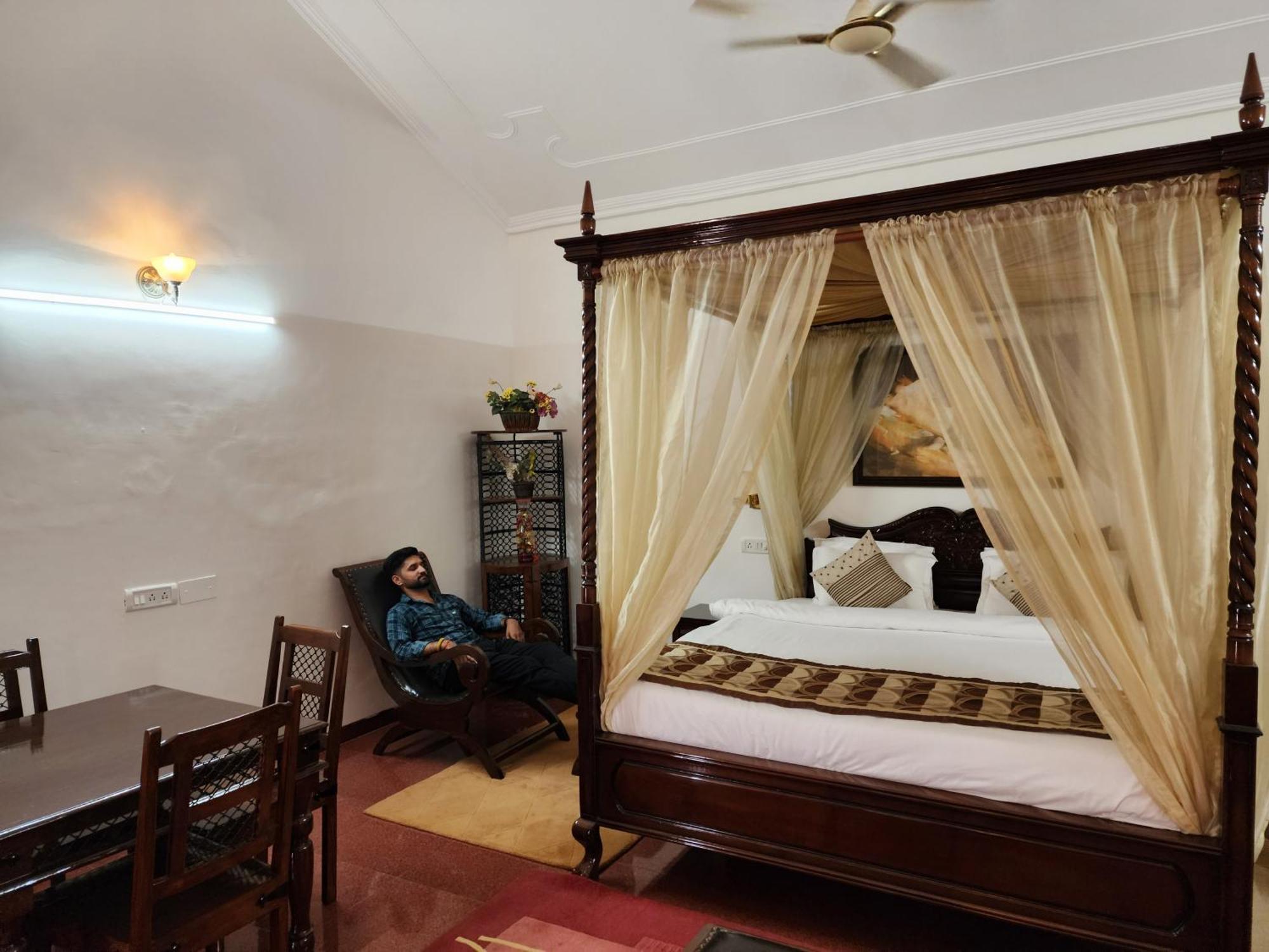 Hotel Royal Ark - Kasauli Esterno foto