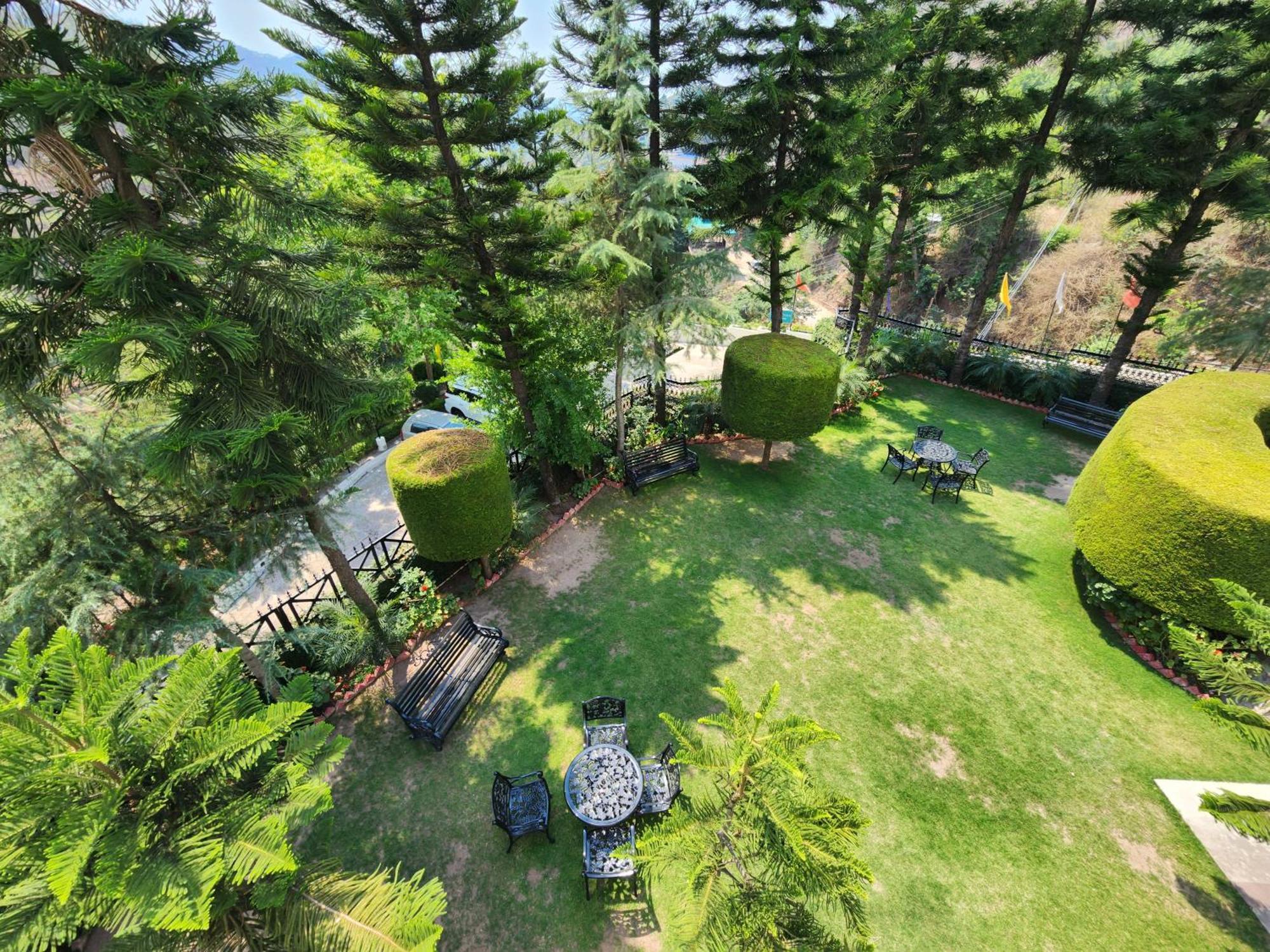 Hotel Royal Ark - Kasauli Esterno foto